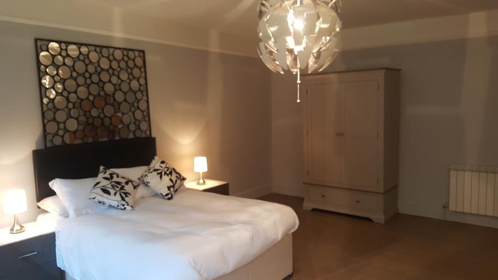 Grigshot Apartment Stroud  Dış mekan fotoğraf