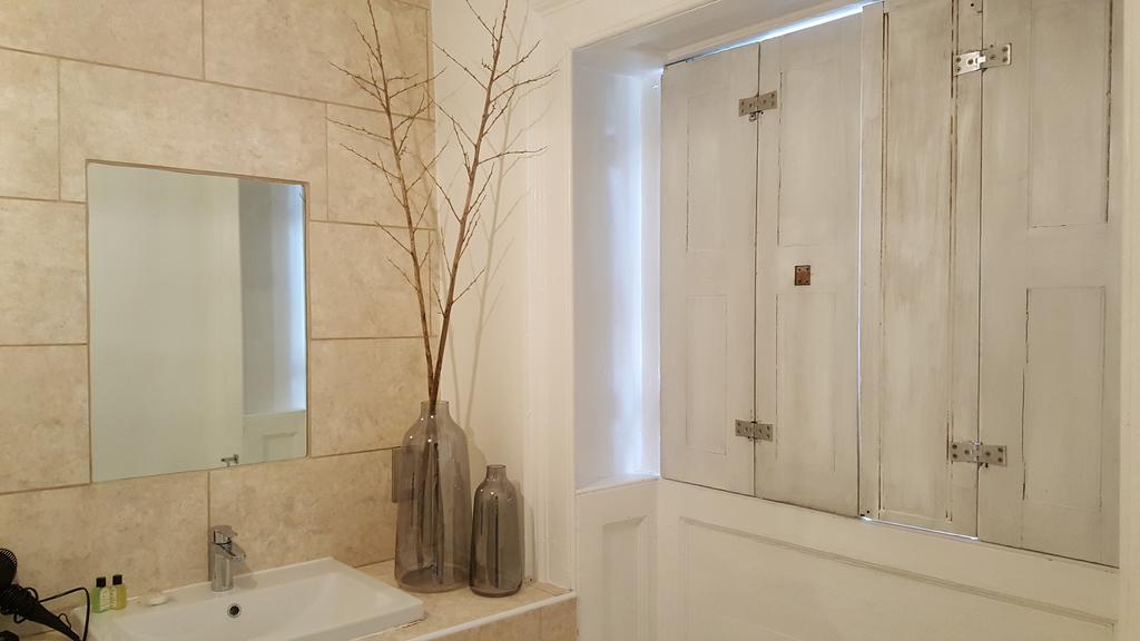 Grigshot Apartment Stroud  Dış mekan fotoğraf