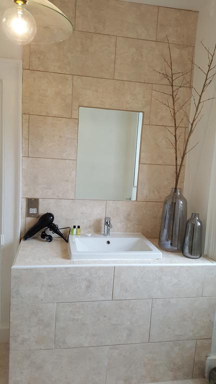 Grigshot Apartment Stroud  Dış mekan fotoğraf